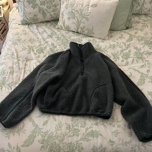 Green Sherpa quarter zip!